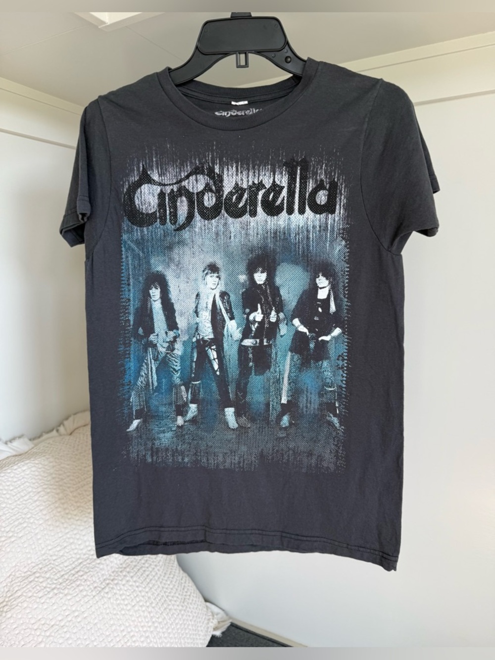Cinderella Band Graphic Tee — Black with Blue Print Size Small